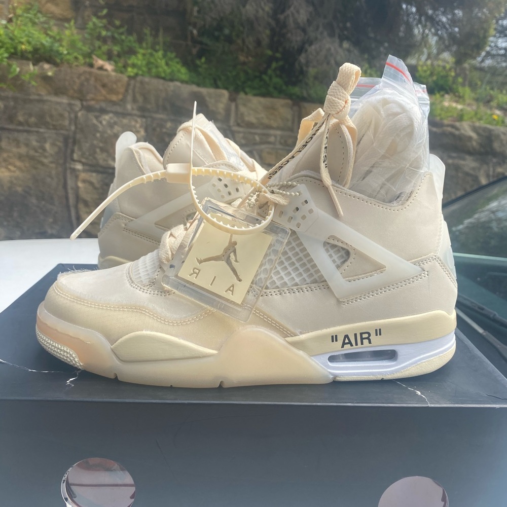 Jordan OFF WHITE SAIL 4